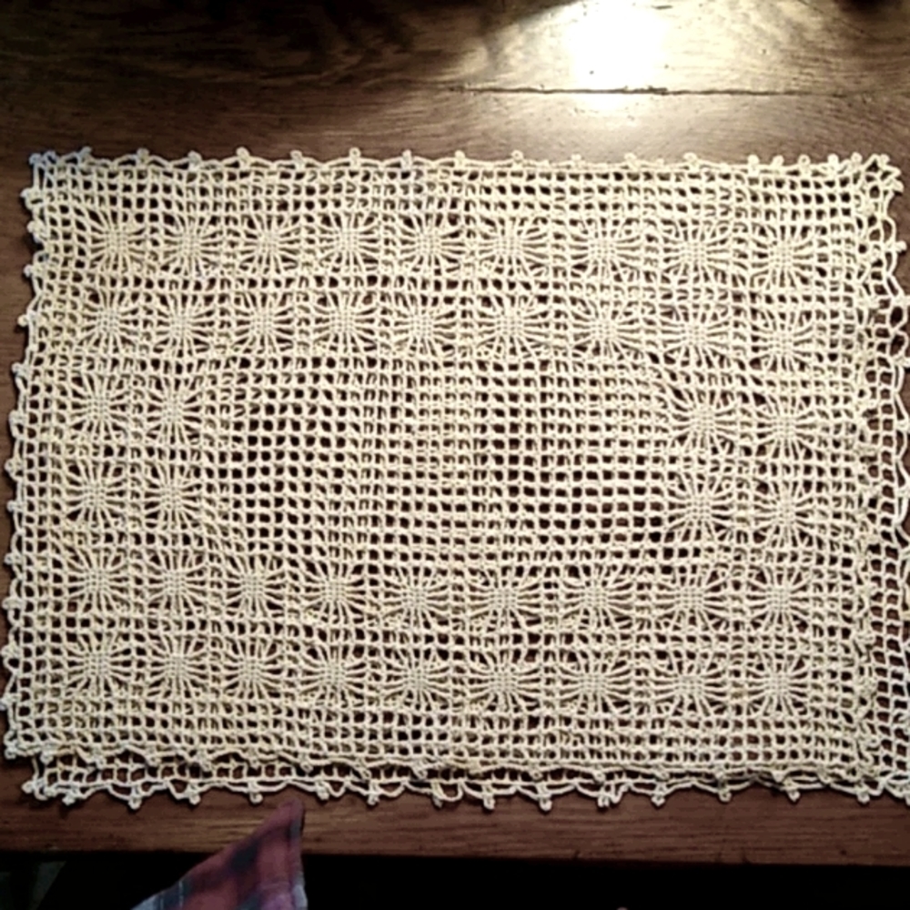 🟢VINTAGE set of Crochet Spreads/Placemat